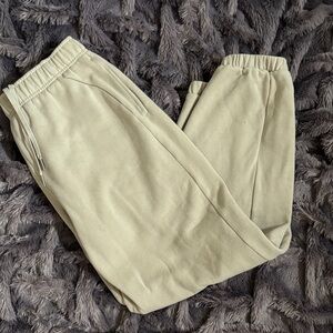 Lululemon Scuba Sweatpants – Tan (Size Large)